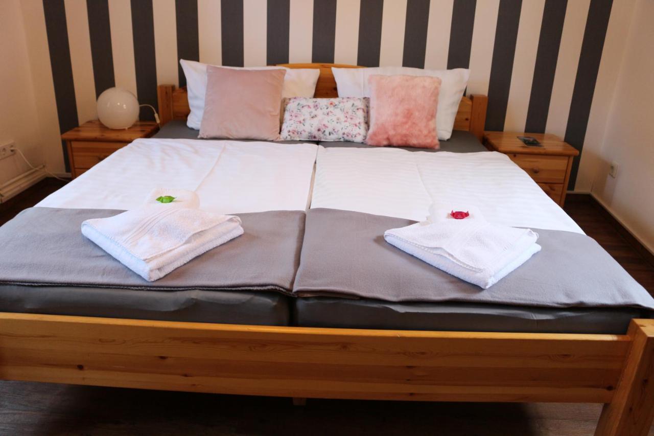 Altstadtcafe Und Pension Havelberg Luaran gambar